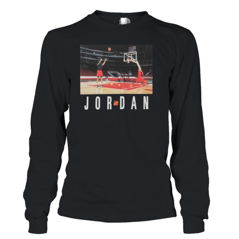 Jordan x UNDEFEATED T-Shirt