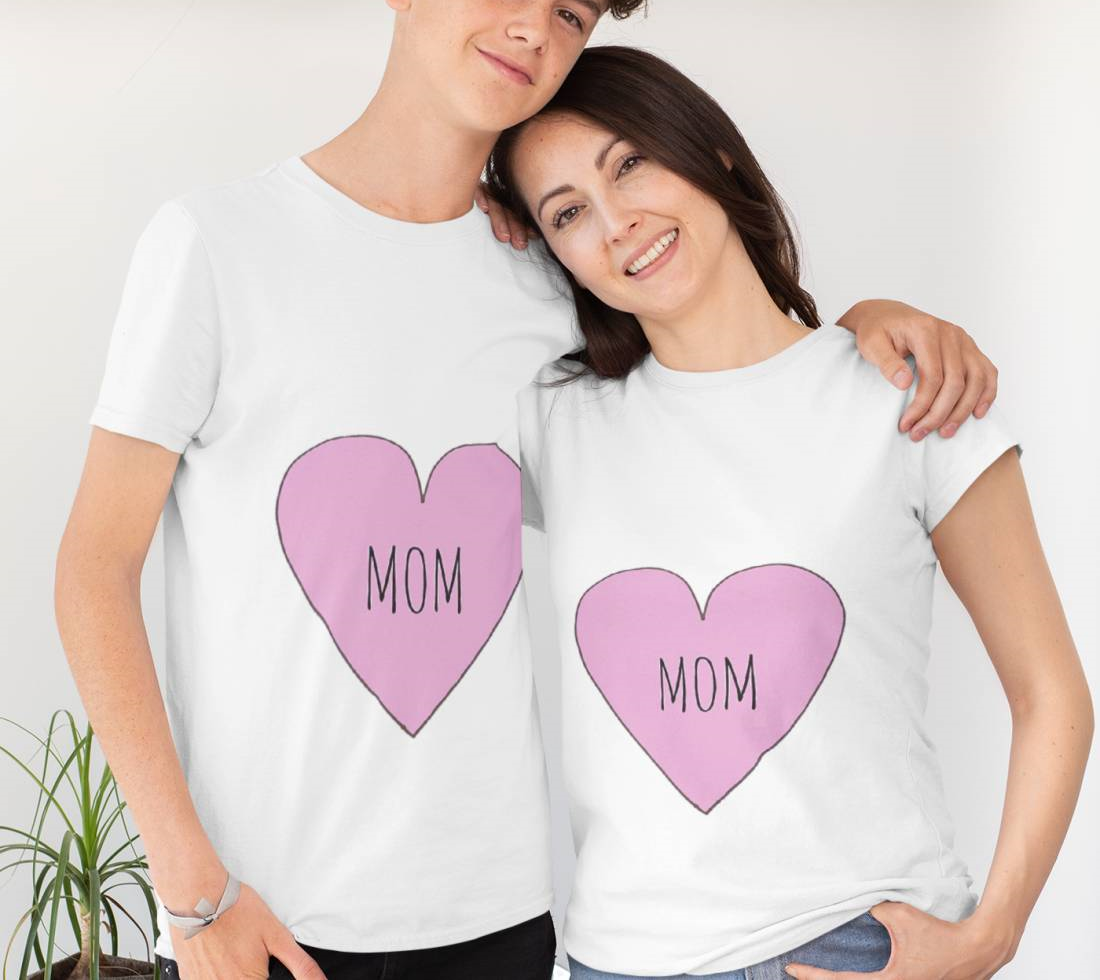 Mom Love T-Shirt