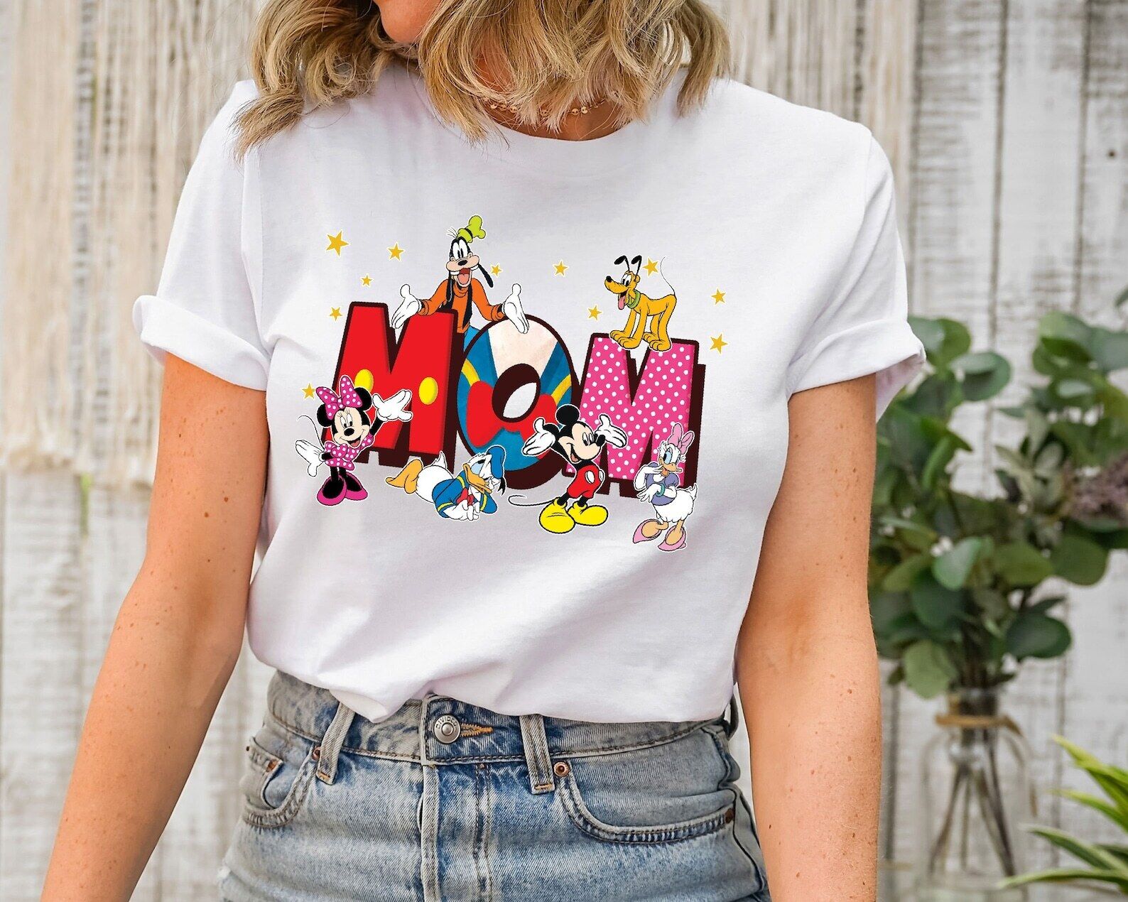 Mickey And Friends Movie Fans Mom Happy Mother's Day Tshirt Women