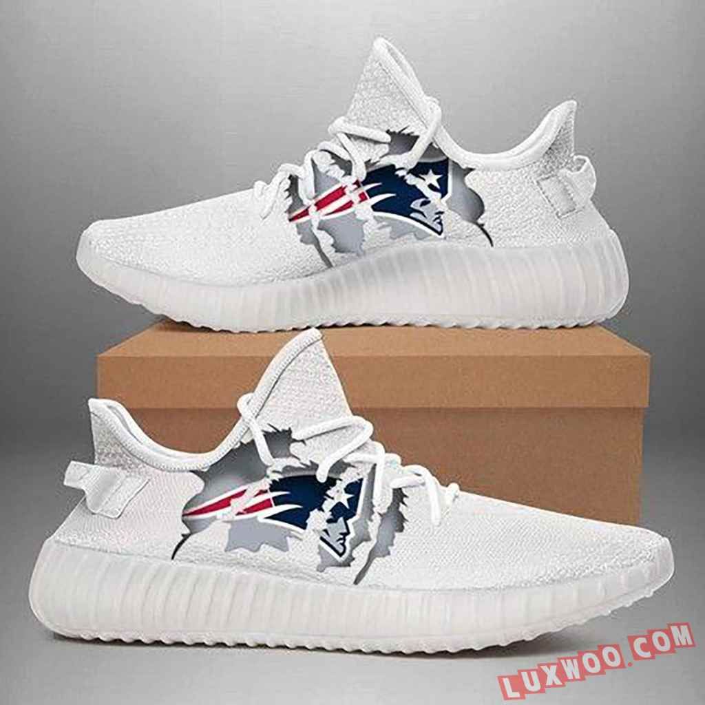 New England Patriots Yeezy Best Gift For Friends Shoes Sport Sneakers - Yeezy Shoes